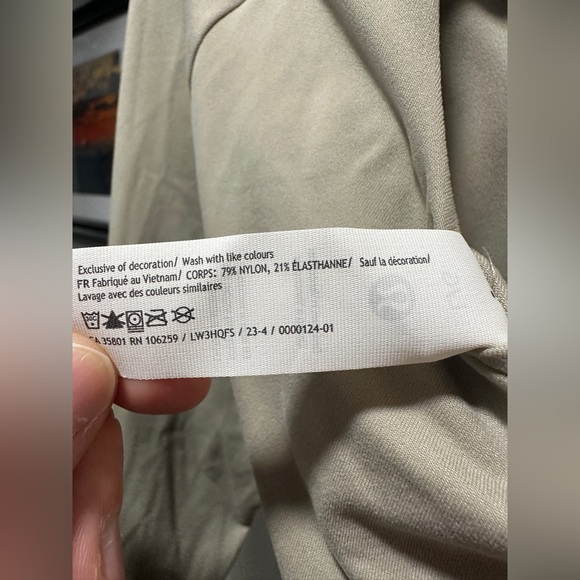 NWT Lululemon Wundermost Ultra-Soft Nulu Square-Neck Long-Sleeve Bodysuit - Picture 14 of 14